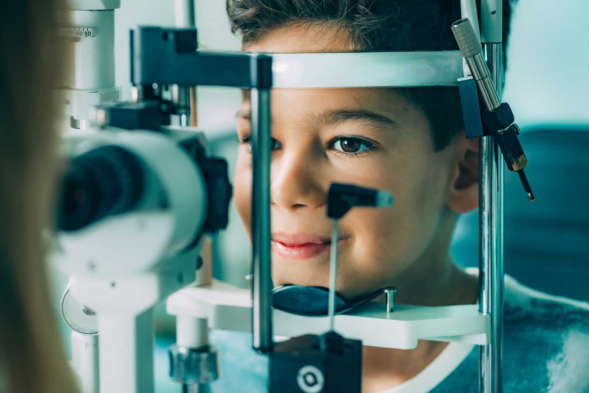 Passing Down Vision: What Family Medicine Teaches Us About Inherited Eye Conditions - iNformed Now